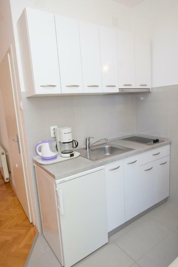 Apartmani Marija Cizmic ماكارسكا المظهر الخارجي الصورة