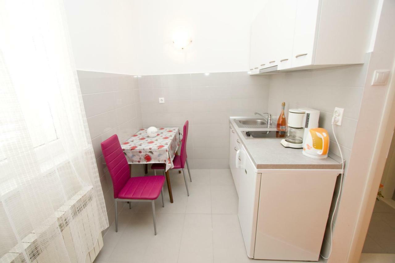 Apartmani Marija Cizmic ماكارسكا المظهر الخارجي الصورة