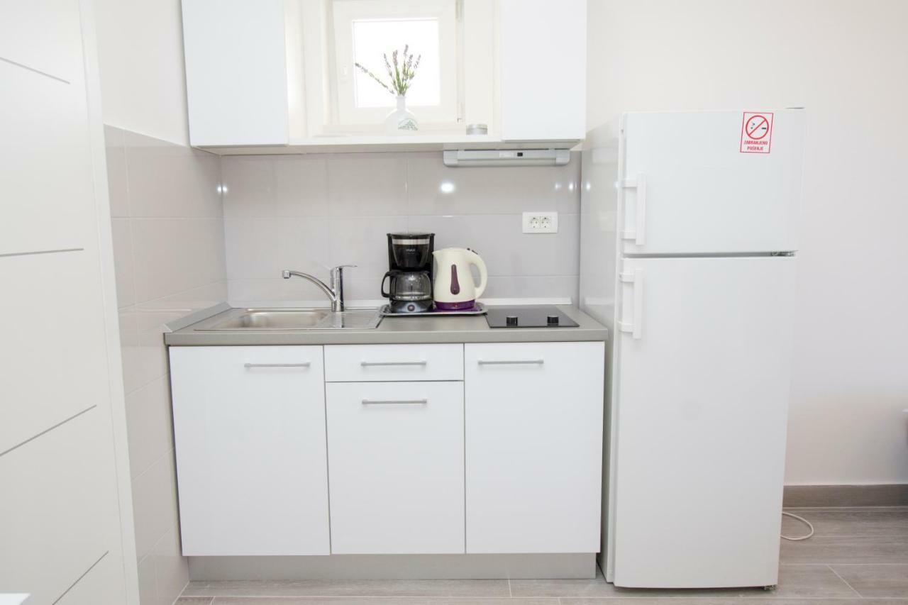 Apartmani Marija Cizmic ماكارسكا المظهر الخارجي الصورة